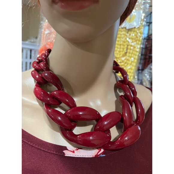 Acrylic chain link necklace burgundy garnet maroon chain necklace statement - Picture 6 of 9